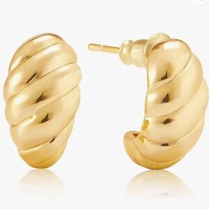 Kenivira 18K Gold Huggie Earrings